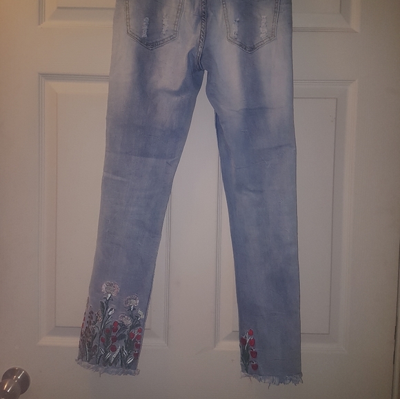 Jella Couture Embroidered Blue Jeans - Picture 6 of 16